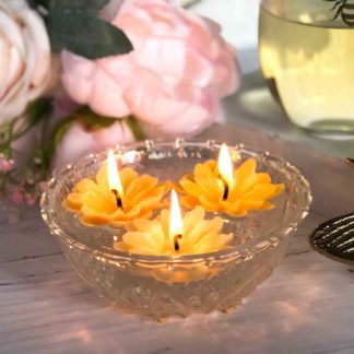 Beeswax Floating Daisy Candle